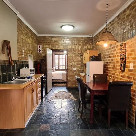 Klein Bosveld Guest House eMalahleni Exterior photo