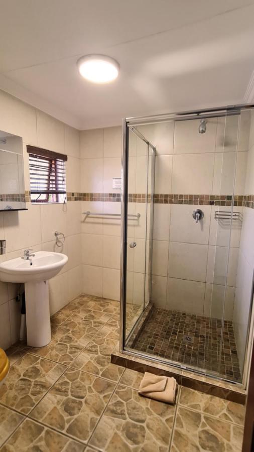Klein Bosveld Guest House eMalahleni Exterior photo