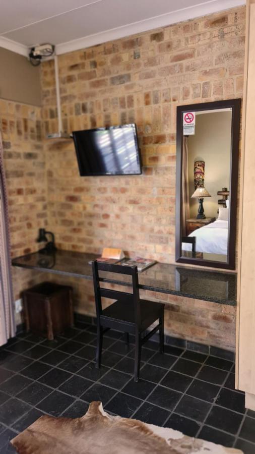 Klein Bosveld Guest House eMalahleni Exterior photo