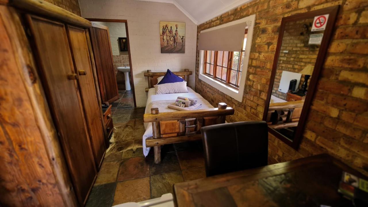 Klein Bosveld Guest House eMalahleni Exterior photo