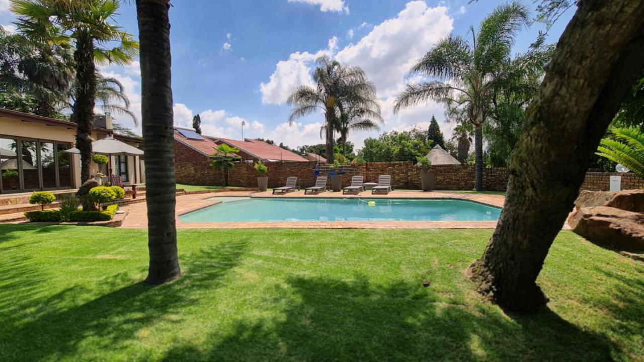 Klein Bosveld Guest House eMalahleni Exterior photo