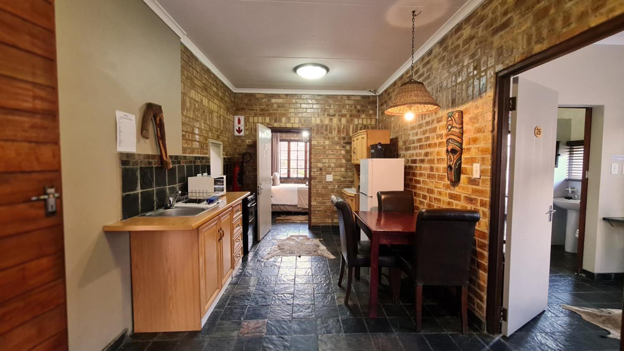 Klein Bosveld Guest House eMalahleni Exterior photo