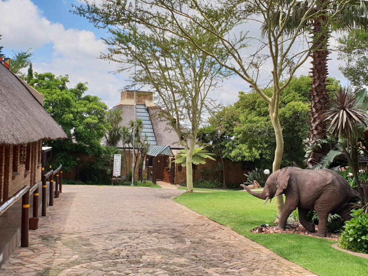 Klein Bosveld Guest House eMalahleni Exterior photo
